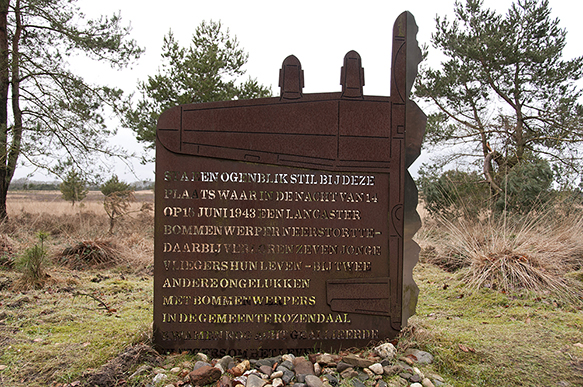 HRT.12. Monument verongelukte Langcaster juni-1943