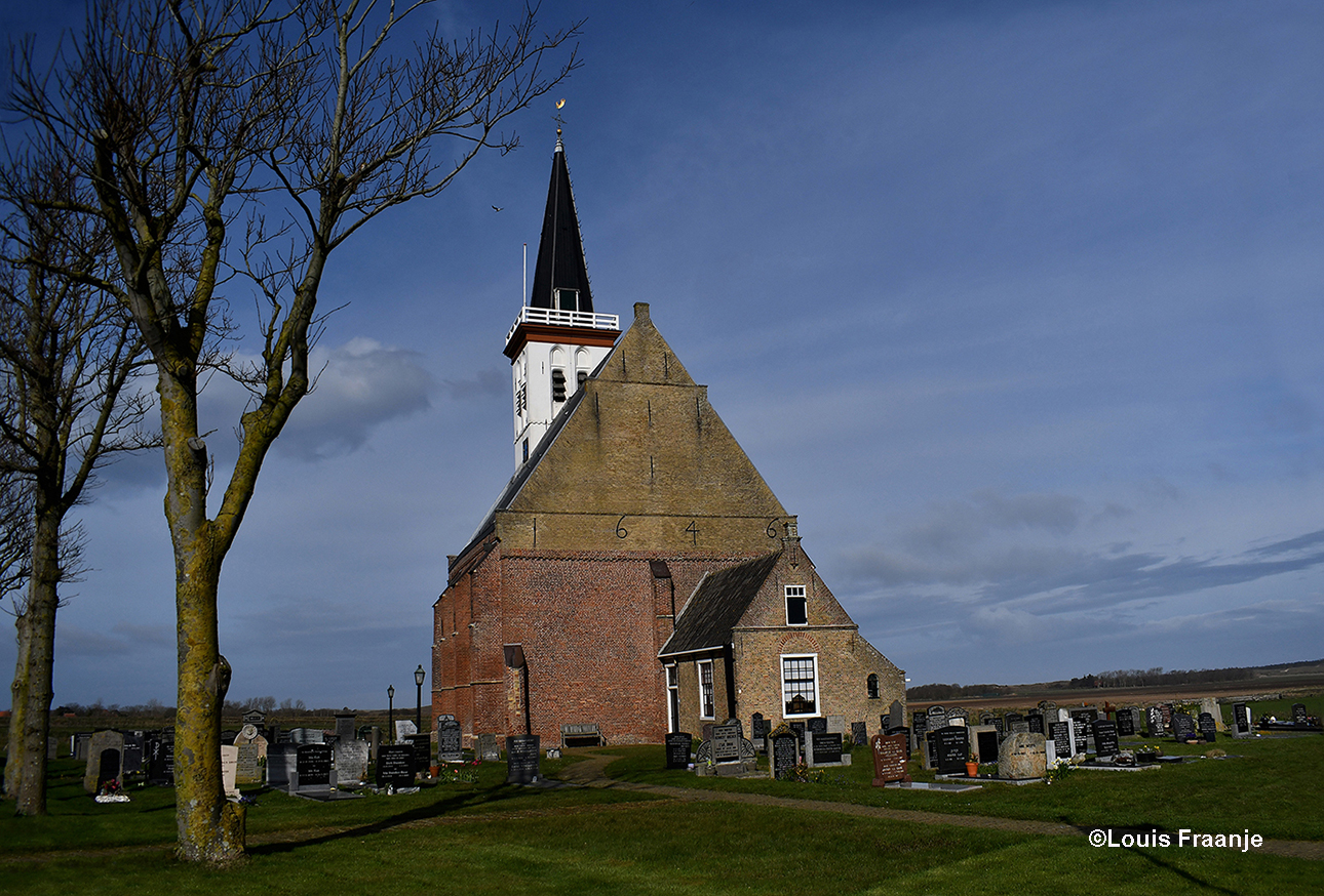Dit prachtige oude kerkje is de trots van Den Hoorn - Foto: ©Louis Fraanje